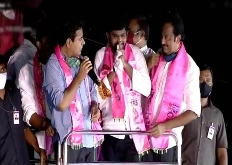 KTR Road show : ‘పటేల్‌’ను ఎత్తిపడేసిన కేటీఆర్‌