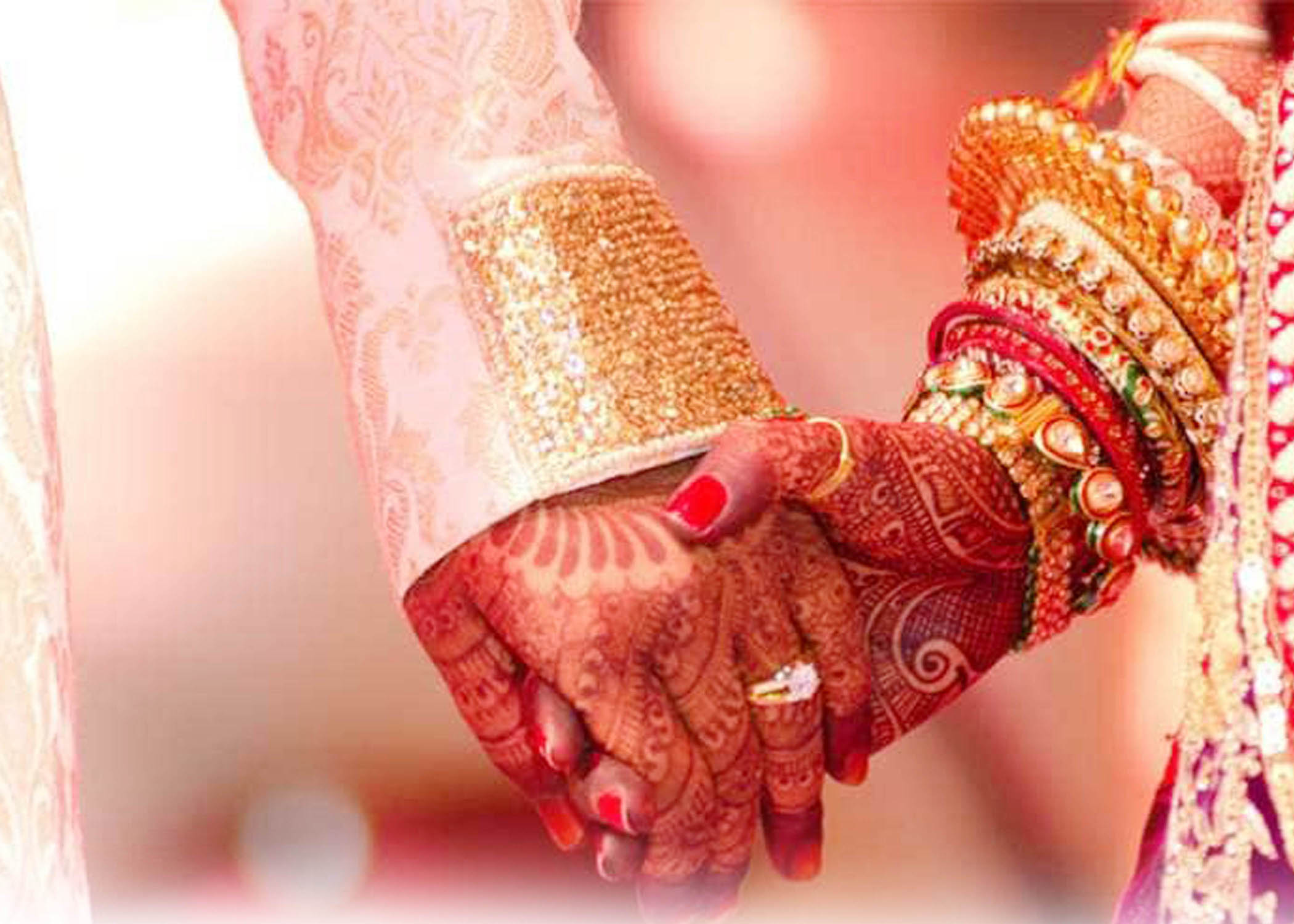 marriage invitation : పెళ్లిసందడికి అంతా రెడీ