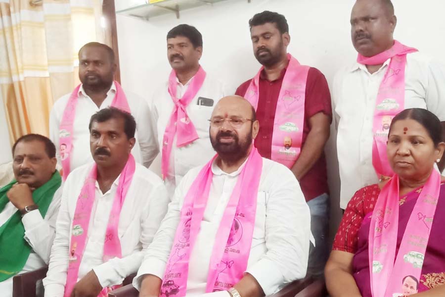 jangaon mla muttireddy : అంతటా.. ముత్తన్న.. సీనన్న ముచ్చటే!