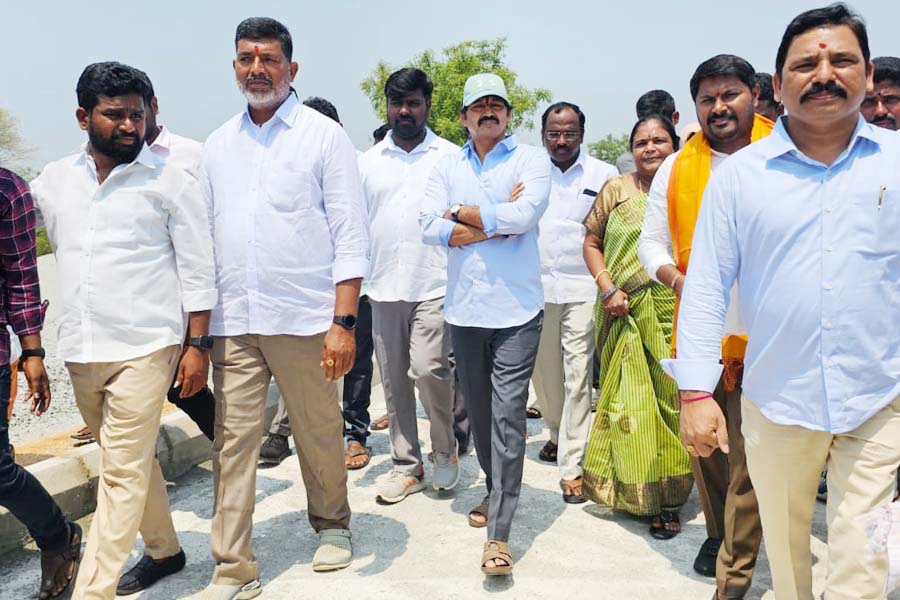 jangaon mla muttireddy : అంతటా.. ముత్తన్న.. సీనన్న ముచ్చటే!