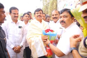 Work for the people : ప్రజల కోసం పనిచేయండి